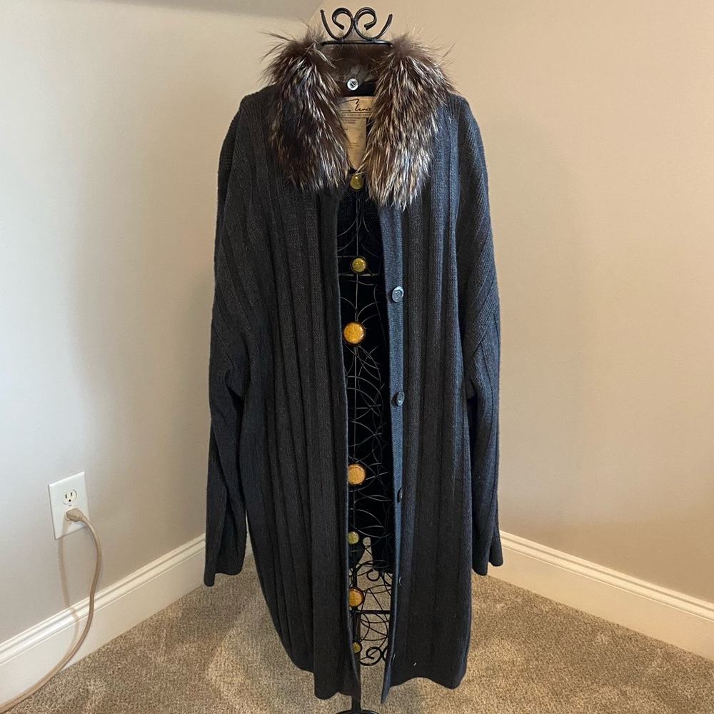 Vtg Chris by Crista Zahm grey wool cashmere cardigan | sz 8 s / m | fur collar